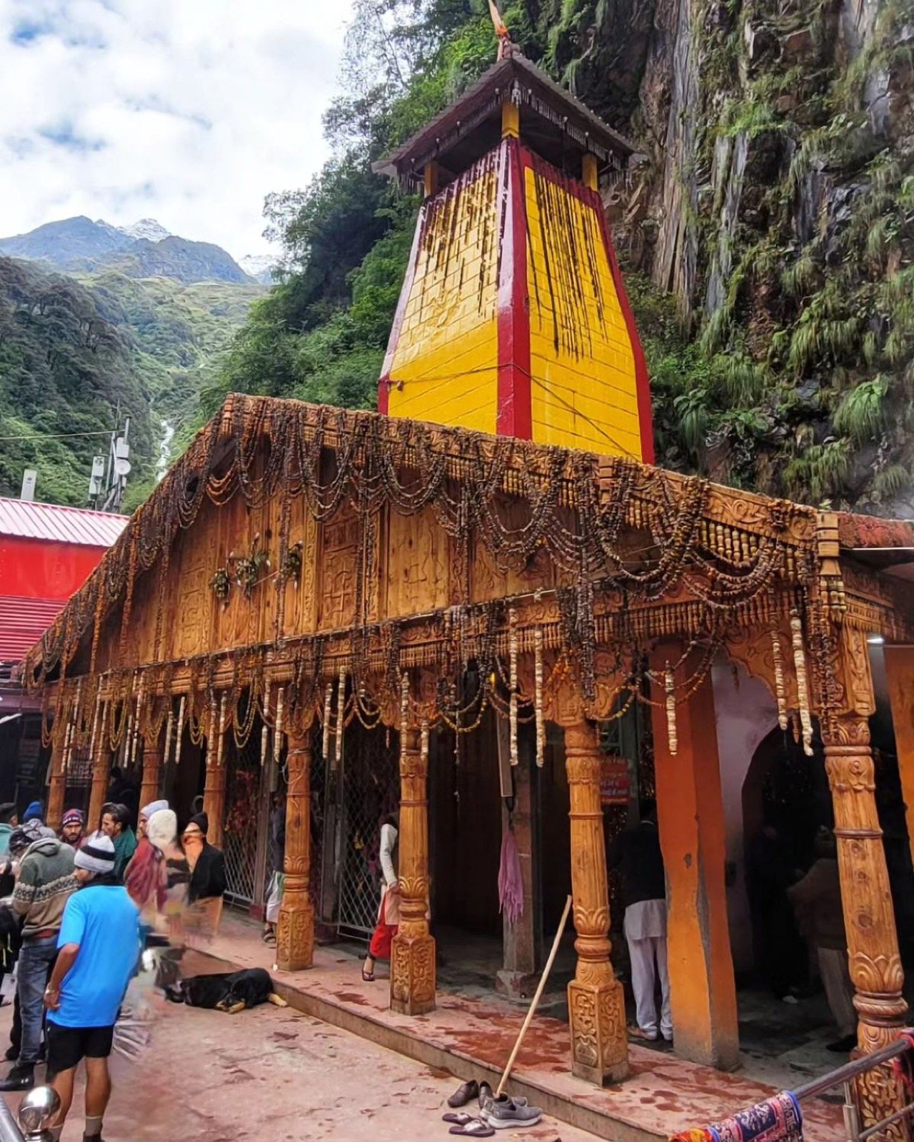 Pilgrim path winding up to Yamunotri shrine in Garhwal Himalayas